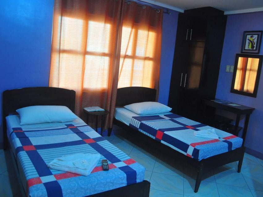 Jj Midcity Inn Tabaco Exteriér fotografie